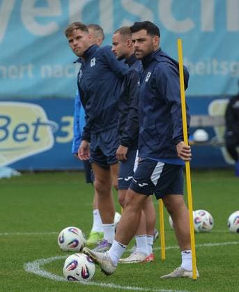 23 09 2025, TSV 1860 Training, Gruenwalderstrasse Muenchen, Soccer, Sports, in the picture Florian Niederlechner TSV 1860 Muenchen and Kevin Volland TSV 1860 Muenchen