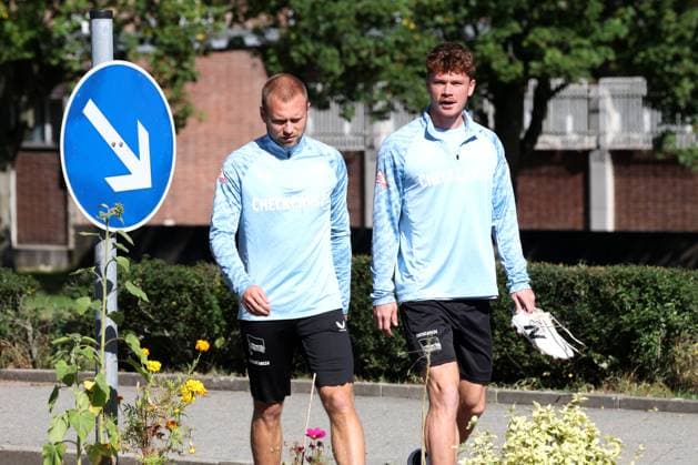 DEU, DFL, 2 FBL Hertha BSC, Training, 23 09 2025, Sportforum, Berlin, DEU, DFL, 2 FBL Hertha BSC, Training, im Bild Jon Dabur Thorsteinsson Hertha BSC Berlin 24 , Sebastian Groenning Hertha BSC Berlin 17 DFL regulations prohibit any use of Photographs as image sequences and or quasi video nordphotoxGmbHx xEngler nph00076