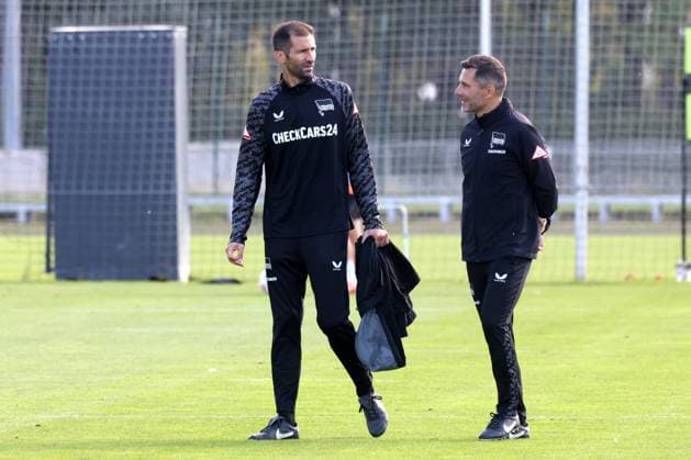 DEU, DFL, 2 FBL Hertha BSC, Training, 23 09 2025, Sportforum, Berlin, DEU, DFL, 2 FBL Hertha BSC, Training, im Bild Cheftrainer Stefan Leitl Hertha BSC Berlin , Co Trainer Andre Mijatovic Hertha BSC Berlin DFL regulations prohibit any use of Photographs as image sequences and or quasi video nordphotoxGmbHx xEngler nph00076