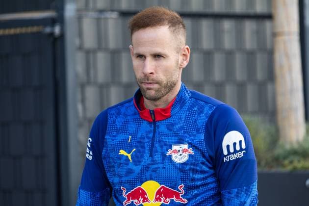GER, Training RB Leipzig 23 09 2025, Training center at Cottaweg, Leipzig, GER, Training RB Leipzig Peter Gulacsi RB Leipzig 1 Â nordphotoxGmbHxx xAlexanderxTrienitz nph00051