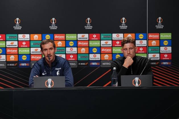 Julian Schuster SC Freiburg, Coach and Maximilian Eggestein SC Freiburg, 08 , Press conference of SC Freiburg before the first Europa League match in the league phase, Press conference, Germany, Football, UEFA Europa League, Matchday 1, 2025 2026, SC Freiburg vs FC Basel, 23 09 2025, Press conference of SC Freiburg before the first Europa League match in the league phase, Press conference, Switzerland, Europa Park Stadion, Freiburg, Germany Freiburg Europa Park Stadion Baden Württemberg Germany Copyright: xArnexAmbergx