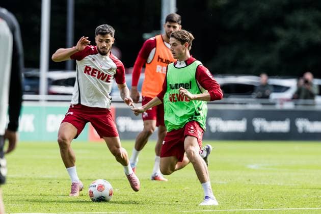 Training 1 FC Köln 23 09 2025 duel Jusuf Gazibegovic 1 FC Köln, 25 , Jakub Kaminski 1 FC Köln, 16 Training 1 FC Köln Geissbockheim, 23 09 2025 Copyright: xBEAUTIFULxSPORTS Wunderlx