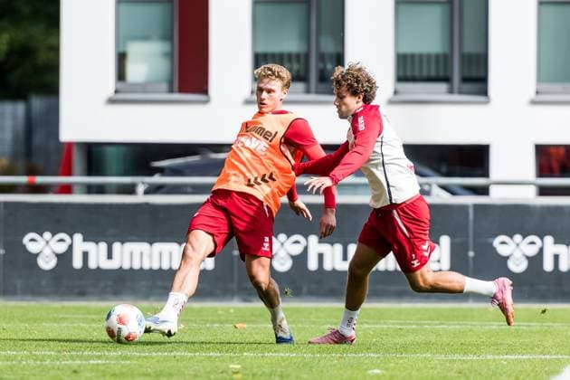 Training 1 FC Köln 23 09 2025 duel Sebastian Sebulonsen 1 FC Köln, 28 , Luca Waldschmidt 1 FC Köln, 7 Training 1 FC Köln Geissbockheim, 23 09 2025 Copyright: xBEAUTIFULxSPORTS Wunderlx