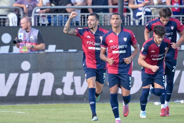 Cagliari s Gianuca Gaetano scores a penalty kick for 1-0 during the Coppa Italia Frecciarossa soccer match between Cagliari Calcio and Frosinone at the Unipol Domus in Cagliari, Sardinia - Tuesday, 23 september 2025. - Soccer  Copyright: xGianlucaxZuddas LaPressex