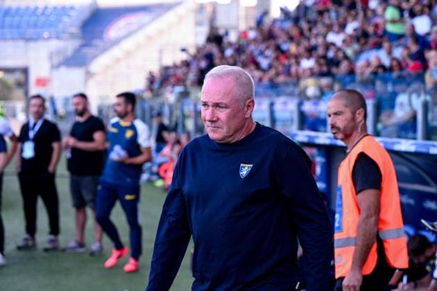Frosinone s coach Guido Pagliuca during the Coppa Italia Frecciarossa soccer match between Cagliari Calcio and Frosinone at the Unipol Domus in Cagliari, Sardinia - Tuesday, 23 september 2025. - Soccer  Copyright: xGianlucaxZuddas LaPressex