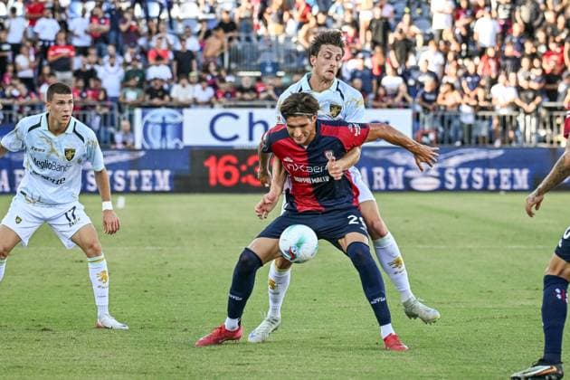 Gennaro Borrelli of Cagliari Calcio during Cagliari Calcio vs Frosinone Calcio, Italian football Coppa Italia match in Cagliari, Italy, September 23 2025  Copyright: xLuigixCanu IPAxSportx xipa-agency.netx xx IPA_65604856 IPA_Agency_IPA65604856