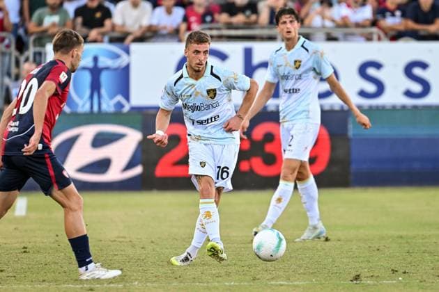 Matteo Cichella of Frosinone Calcio during Cagliari Calcio vs Frosinone Calcio, Italian football Coppa Italia match in Cagliari, Italy, September 23 2025  Copyright: xLuigixCanu IPAxSportx xipa-agency.netx xx IPA_65604967 IPA_Agency_IPA65604967