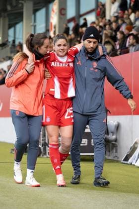 Sarah Zadrazil 25 FC Bayern has to be substituted injured at the Google Pixel Womens Bundesliga match FC Bayern Munich SC Freiburg on 23 09 2025 Munich FC Bayern Campus Bayern Germany