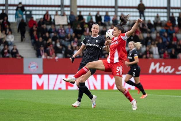 Jovana Damnjanovic 9 Bayern in action at the Google Pixel Womens Bundesliga match FC Bayern Munich SC Freiburg on 23 09 2025 Munich FC Bayern Campus Bayern Germany