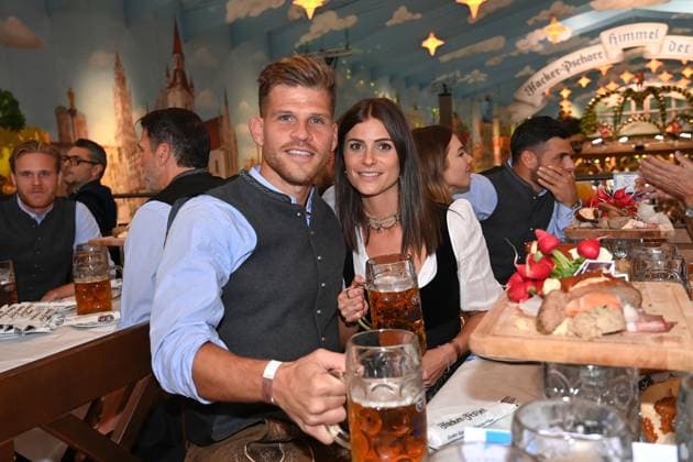 Florian NIEDERLECHNER TSV 1860 Muenchen with his partner Melanie TSV 1860 Muenchen at the 190 Oktoberfest 2025 on 23 09 2025 in the Hacker Festzelt