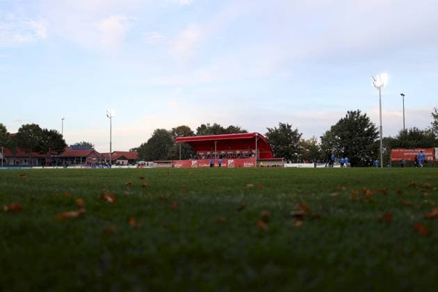 23 09 2025, xjcx, Herren, Fußball, Saison 2025 2026, Regionalliga Bayern, 9 Spieltag TSV Aubstadt FV Illertissen Symbolbild, Flutlicht Spiel in der NGN Arena Aubstadt Sulzfeld Schulstadion Aubstadt Bayern Germany