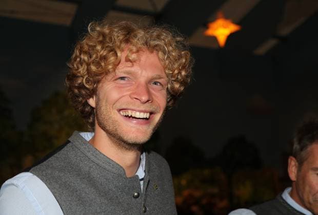 Football, Men, 3 Liga, Season 2025 2026, TSV 1860 Munich, official Oktoberfest visit, Hacker Festzelt Jesper Verlaat TSV 1860 Munich laughs, laughing