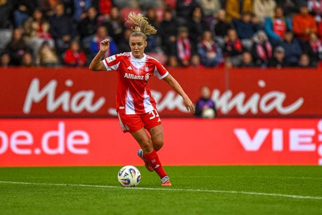 Georgia Stanway 31 FC Bayern in action at the Google Pixel Womens Bundesliga match FC Bayern Munich SC Freiburg on 23 09 2025 Munich FC Bayern Campus Bayern Germany