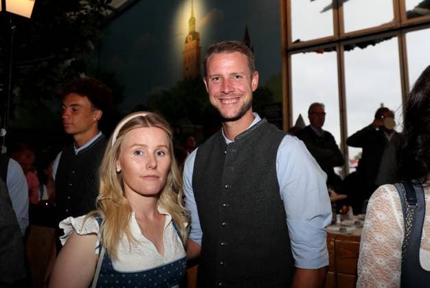 Football, Men, 3 Liga, Season 2025 2026, TSV 1860 Munich, official Oktoberfest visit, Hacker Festzelt Thomas Dähne Daehne TSV 1860 Munich with company
