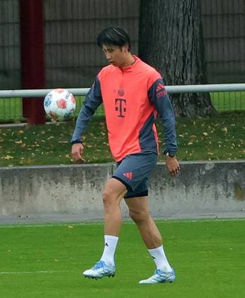 23 09 2025, FC Bayern Training, Saebenerstrasse Muenchen, Soccer, Sport, in the picture Hiroki Ito FC Bayern Muenchen