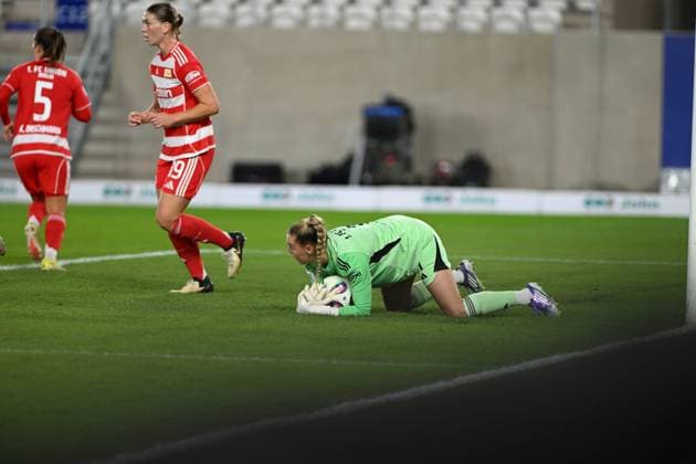 Cara Bösl 1, 1 FC Union Berlin secures the ball in the penalty area GPFPL FC Carl Zeiss Jena v 1 FC Union Berlin 23 09 2025 Copyright: xJoshuaxHildebrandtx