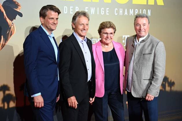 v l Leo HOESCH, producer, Bernhard LANGER, golf pro, Sigi LANGER, wife of Erwin LANGER Erwin LANGER, brother of Bernhard Langer, red carpet, red carpet show, arrival, film premiere film premiere BERNHARD LANGER Der Ewige Champion on 23 09 2025 at the Cinedom cinema in Cologne, Â