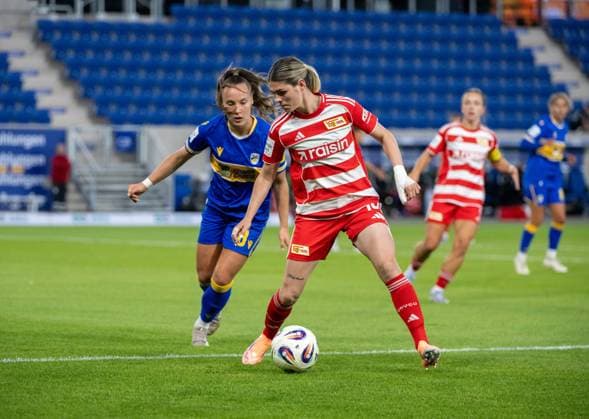 Soccer, Women, Season 2025 2026, Google Pixel Women Bundesliga 4 Matchday , FC Carl Zeiss Jena 1 FC Union Berlin, v l Felicia Sophie Sträßer Jena , Eileen Campbell 1 FC Union , 23 09 2025, Copyright: xMatthiasxKochx