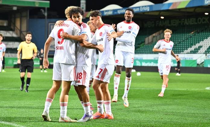 23 09 2025 Soccer season 2025 2026 Regionalliga Bayern 10 Matchday SpVgg Greuther Fürth Fuerth II U23 Kleeblatt 1 FC Nürnberg II FCN Club xwoxzix Goal celebration Joy after goal Goal shot to 0 2 by Piet Scobel 9, 1 FC Nürnberg FCN II