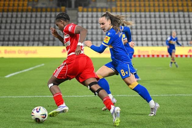 Soccer I Women I Season 2025 2026 I Bundesliga I 4 Matchday I FC Carl Zeiss Jena 1 FC Union Berlin I 23 09 2025 Duel Naika Reissner 42, 1 FC Union Berlin vs Felicia Sophie Sträßer 8, FC Carl Zeiss Jena Jena Ernst Abbe Sportfeld, ad hoc Arena Thüringen Germany Copyright: xLobeca InesxHähnelx