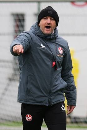23 09 2025, xmohx, Soccer 2 Bundesliga, 1 FC Kaiserslautern Training v l Coach Torsten Lieberknecht 1 FC Kaiserslautern DFL DFB REGULATIONS PROHIBIT ANY USE OF PHOTOGRAPHS as IMAGE SEQUENCES and or QUASI VIDEO Kaiserslautern