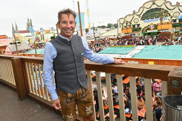 President Gernot MANG 1860 , single picture,cropped single motif,half figure,half figure TSV 1860 Munich at the 190 Oktoberfest 2025 on 23 09 2025 in the Hacker marquee
