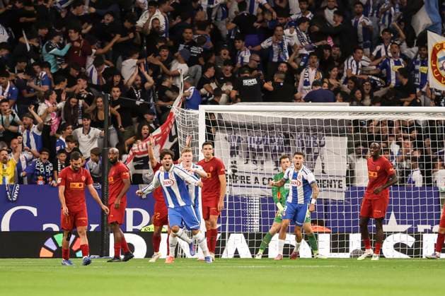 September 23, 2025, Cornella, Barcelona, SPAIN: Leandro Cabrera of RCD Espanyol celebrates a goal during the Spanish league, La Liga EA Sports, football match played between RCD Espanyol and Valencia CF at RCDE Stadium on September 23, 2025 in Cornella, Barcelona, Spain. Cornella SPAIN - ZUMAa181 20250923_zaa_a181_144 Copyright: xJavierxBorregox