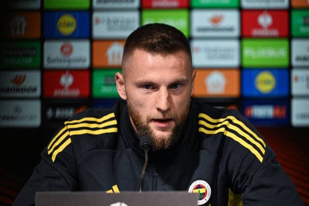 Ahead of the Dinamo Zagreb v Fenerbahce - UEFA Europa League ZAGREB, CROATIA - SEPTEMBER 23: Fenerbahce’s Milan Skriniar speaks during a press conference, PK, Pressekonferenz at Maksimir Stadium ahead of the UEFA Europa League group stage week 1 match against Dinamo Zagreb in Zagreb, Croatia, on September 23, 2025. Elif Ozturk Anadolu Zagreb Croatia. Editorial use only. Please get in touch for any other usage.  Copyright: x2025xAnadoluxElifxOzturkx