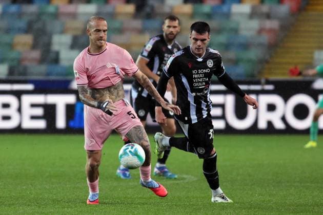 Palermo s Antonio Palumbo during the Frecciarossa Italian Cup 2025 2026 soccer match between Udinese and Palermo at Stadio Bluenergy in Udine , North Italy , Tuesday , September 23, 2025. - Soccer  Copyright: xAndreaxBressanutti LaPressex
