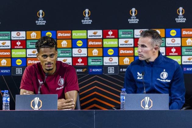 BRAGA , 23-09-2025 , Stadium municipal de Braga , season 2025 2026 , Europa League football , press conference, PK, Pressekonferenz Feyenoord , picture shows Feyenoord player Goncalo Borges , Feyenoord coach Robin van Persie. Press conference Feyenoord Braga  x31163128x Copyright: