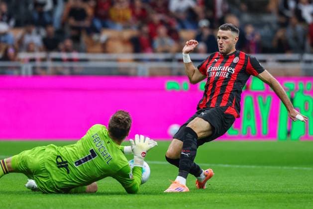AC Milan vs US Lecce Coppa Italia 2025 26 23 09 2025 Santiago Gimenez of AC Milan seen in action during Coppa Italia 2025 26 football match between AC Milan and US Lecce at San Siro Stadium Copyright: xBEAUTIFULxSPORTS Carabellix