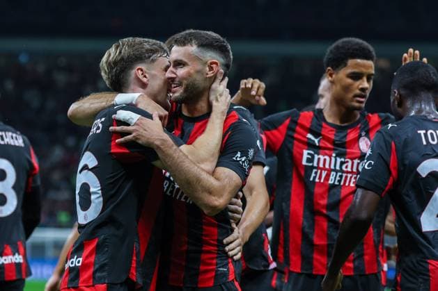 AC Milan vs US Lecce Coppa Italia 2025 26 23 09 2025 Santiago Gimenez of AC Milan celebrates after scoring a goal during Coppa Italia 2025 26 football match between AC Milan and US Lecce at San Siro Stadium Copyright: xBEAUTIFULxSPORTS Carabellix