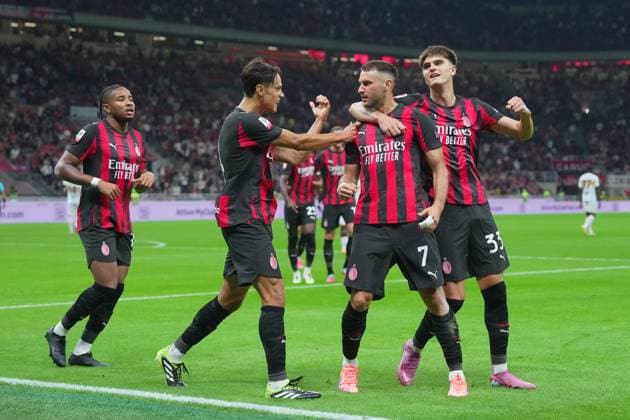AC Milan™s Santiago Gimenez celebrates after scoring 1-0 during the round of 32 Frecciarossa Italian Cup 2025 2026 soccer match between Milan and Lecce at San Siro Stadium in Milan , North Italy , Tuesday , September 23 , 2025 . - Soccer  Copyright: xSpada LaPressex