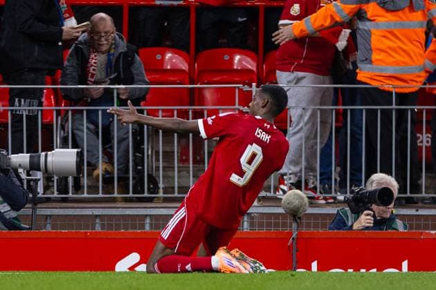 Football - Football League Cup - 3rd Round - Liverpool FC v Southampton FC LIVERPOOL, ENGLAND - Tuesday, September 23, 2025: Liverpool s Alexander Isak celebrates after scoring the first goal during the Football League Cup 3rd Round match between Liverpool FC and Southampton FC at Anfield. (Photo by David Rawcliffe Propaganda) LIVERPOOL Anfield MERSEYSIDE ENGLAND  Copyright: xDavidxRawcliffex P2025-09-23-Liverpool_Southampton-36