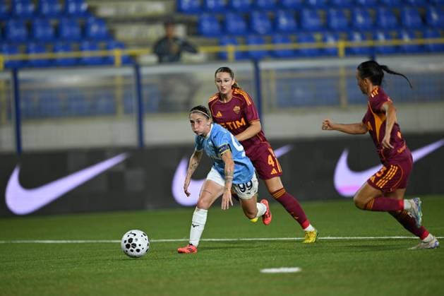 Noemi Visentin (99) Lazio Women control the ball during the Final Four Serie A Women s cup 2025 2026 football match between Roma Femminile vs Lazio Women on September 23, 2025 at the Stadium Romeo Menti, Castellammare di Stabia (NA) Italy  Copyright: xSalvatorexVaro IPAxSportx xipa-agency.netx xx IPA_65614392 IPA_Agency_IPA65614392
