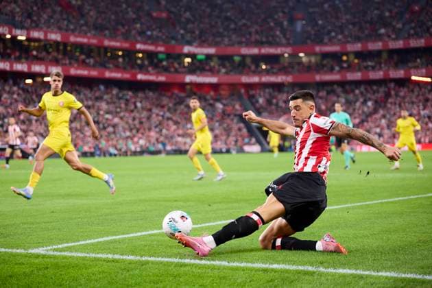 September 23, 2025, Bilbao, Vizcaya, SPAIN: Yuri Berchiche of Athletic Club in action during the LaLiga EA Sports match between Athletic Club and Girona FC at San Mames on September 23, 2025, in Bilbao, Spain. Bilbao SPAIN - ZUMAa181 20250923_zaa_a181_137 Copyright: xRicardoxLarreinax