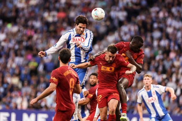 September 23, 2025, Cornella, Barcelona, SPAIN: Leandro Cabrera of RCD Espanyol in action during the Spanish league, La Liga EA Sports, football match played between RCD Espanyol and Valencia CF at RCDE Stadium on September 23, 2025 in Cornella, Barcelona, Spain. Cornella SPAIN - ZUMAa181 20250923_zaa_a181_147 Copyright: xJavierxBorregox