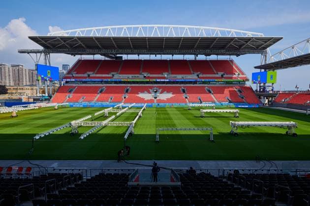 September 23, 2025, Toronto, On, Canada: Field work continues at BMO Field as the City of Toronto and MLSE complete the first phase of upgrades in transforming the space into the 2026 World Cup ready Toronto Stadium in Toronto, on Tuesday, Sept. 23, 2025. Canada News - September 23, 2025  - ZUMAc35_ 20250923_zaf_c35_077 Copyright: xSammyxKoganx