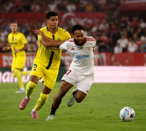 Spanish La Liga EA Sports soccer match Sevilla vs Villarreal at Ramon Sanchez Pizjuan stadium in Sevilla, Spain 23 september 2025 JORNADA 6 LIGA EA SPORTS SEVILLA FC-VILLARREAL 900 Cordon Press  900 CordonxPress LOF - Sevilla vs Villarreal