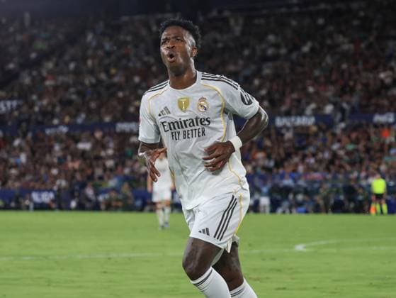 Spain - LaLiga EA Sports - Levante UD vs Real Madrid CF - 23 09 2025 SPAIN, VALENCIA, SEPTEMBRE 23. Vinicius Junior of Real Madrid celebrates after scoring his side™s opening goal during the LaLiga EA Sports match between Levante UD and Real Madrid CF at Estadio Ciutat de Valencia on septembre 23, 2025 in Valencia, Spain. Photo by Manuel Blondeau AOP.Press Valencia Estadio Ciutat de Valencia Spain Copyright: x ManuelxBlondeau AOP.Pressx AOP20250923-0004