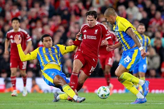 Liverpool v Southampton - Carabao Cup Third Round Shea Charles of Southampton, Federico Chiesa of Liverpool and Nathan Wood of Southampton challenge during the Carabao Cup Third Round match between Liverpool and Southampton at Anfield on September 23, 2025 in Liverpool, England. Liverpool Anfield England United Kingdom Copyright: xEdxSykes Sportsphoto APLx 14135995