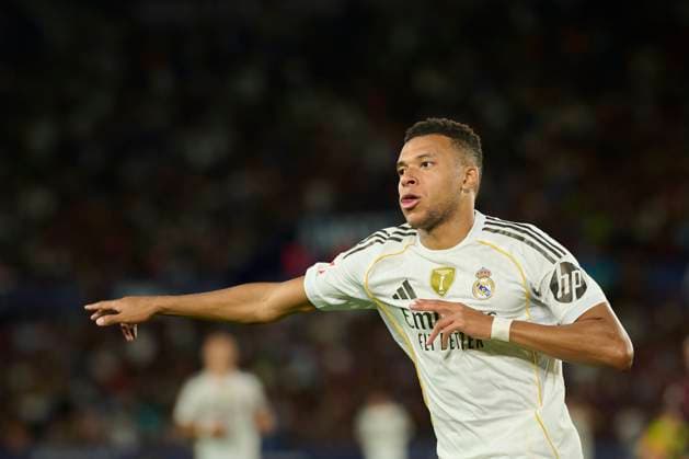 La Liga EA Regular Season Round 6 Kylian Mbappe of Real Madrid celebrate his goal during the the La Liga EA Sports match between Levante UD and Real Madrid at Ciutat de Valencia stadium, (Valencia ) on September 23, 2025. Valencia Ciutat de Valencia stadium Valencia Spain Copyright: xVIENTExVIDALx