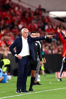 SL Benfica v Rio Ave FC - Liga Portugal BetClic 2025 2026 Treinador portugues do SL Benfica Jose Mourinho durante a partida entre SL Benfica v Rio Ave FC, valida pela Liga Portugal BetClic 2025 2026 no Estadio Jose Alvalade, Portugal (Foto de Diogo Faria Reis Avant Sports) Lisboa Estadio da Luz Portugal Copyright: xDiogoxFariaxReis AvantxSportsx