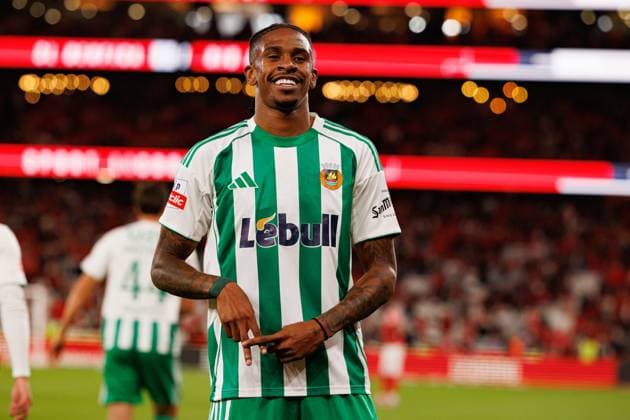 Andre Luiz seen celebrating after scoring goal during Liga Portugal game between SL Benfica and Rio Ave FC (Ball Raw Images Maciej Rogowski) Lisbon Estadio Da Luz Portugal Copyright: xMaciejxRogowskix maciejrogowski_benfica_rioave_2526-12