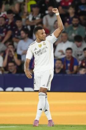 Levante UD v Real Madrid CF - LaLiga EA Sports VALENCIA, SPAIN - SEPTEMBER 23: Kylian Mbappe centre-forward of Real Madrid and France celebrates after scoring his sides first goal during the LaLiga EA Sports match between Levante UD and Real Madrid CF at Ciutat de Valencia on September 23, 2025 in Valencia, Spain. Jose Hernandez Anadolu Valencia Spain. Editorial use only. Please get in touch for any other usage.  Copyright: x2025xAnadoluxJosexHernandezx