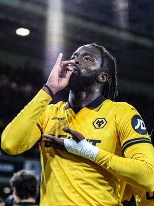 Tolu Arokodare (14 Wolves) celebrates scoring the second goal for Wolves during the Carabao Cup football match between Wolverhampton Wanderers and Everton at Molineux stadium in Wolverhampton, England  Copyright: xNataliexMincher SPPx Sportspressphoto_SPR30781
