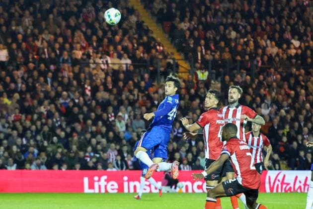 Lincoln City v Chelsea EFL Cup 23 09 2025. Chelsea midfielder Facundo Bounaotte (40) climbs to win a headerduring the EFL Cup match between Lincoln City and Chelsea at Sincil Bank, Lincoln, United Kingdom on 23 September 2025. Lincoln Sincil Bank Lincs United Kingdom Editorial use only DataCo restrictions apply See www.football-dataco.com , Copyright: xJohnxMallettx PSI-22888-0074