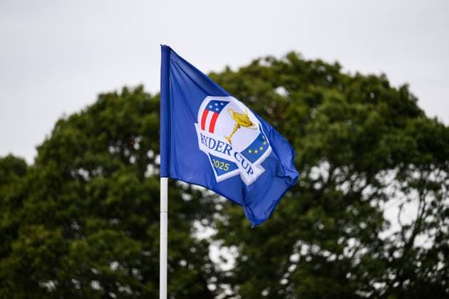 250923 A flag with Ryder Cup™s logo on day 3 of the Ryder Cup on September 23, 2025 in New York Photo Jesper Zerman BILDBYRAN kod JZ JZ0614 golf ryder cup usa europe bbeng  Copyright: JESPERxZERMAN BB250923JZ098