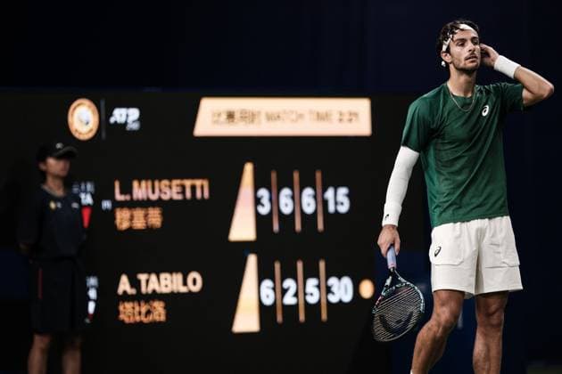 CHENGDU, CHINA - SEPTEMBER 23: Lorenzo Musetti of Italy reacts during the Men s Singles final match against Alejandro Tabilo of Chile on Day 8 of 2025 ATP, Tennis Herren Chengdu Open at Sichuan International Tennis Centre on September 23, 2025 in Chengdu, Sichuan Province of China.  Copyright: xVCGx 111592811722
