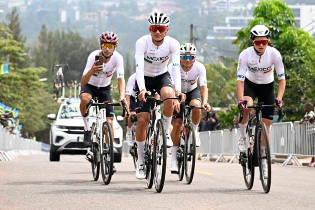 UCI 2025 Road World Championship, WM, Weltmeisterschaft Kigali 28 09 2025 KIGALI, RWANDA - SEPTEMBER 28 : the Maxican team pictured during a training ride prior to the Men Elite cycling road race of the UCI Road World Championships 2025 92nd edition an UCI World Championships cycling race of 267.5 km with start in Kigali and finish in Kigali on September 28, 2025 in Kigali, Rwanda, 28 09 2025 Kigali Rwanda  Copyright: xJanxDexMeuleneirx